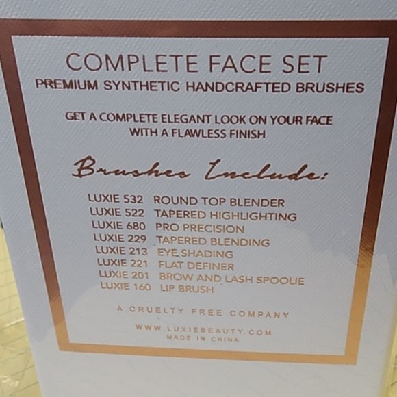 Luxie Complete Face Set - Picture 3 of 5